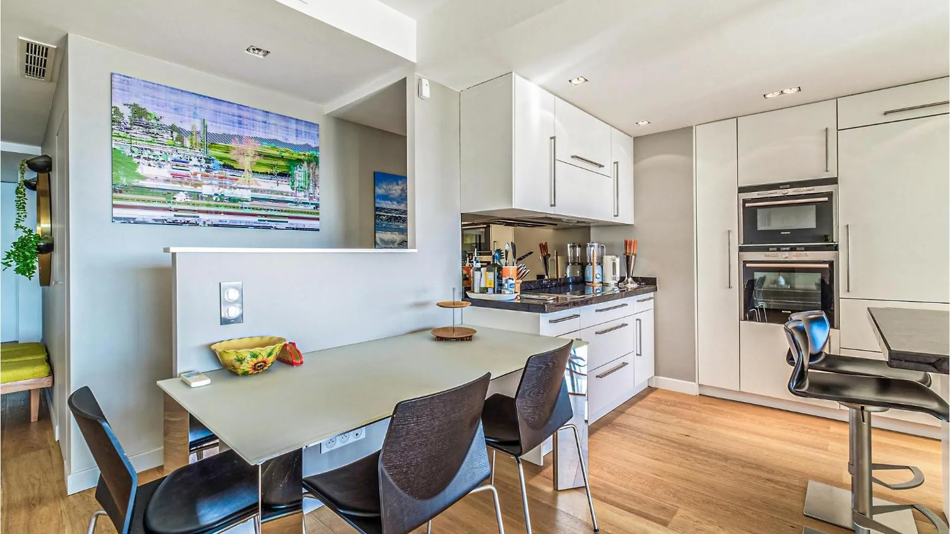 Amazing Apartment In Vallauris With Kitchen